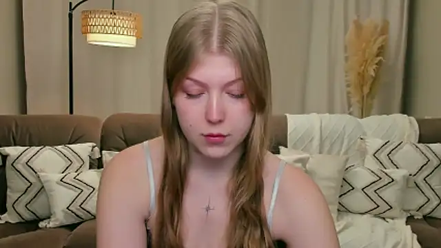 Stella Light online show from December 2025 04:22:01 AM