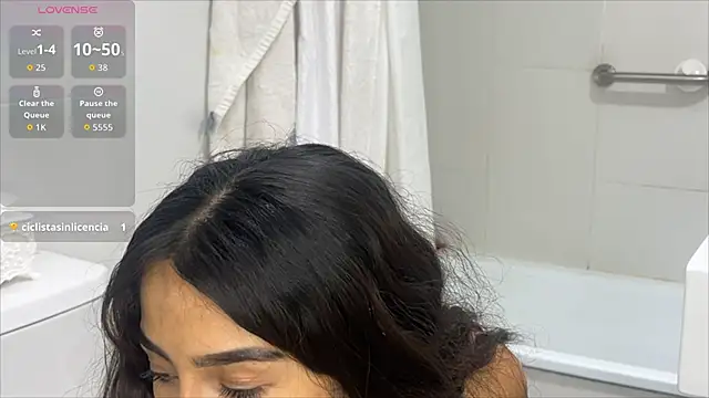 julia mendes online show from November 2025 03:53:02 AM