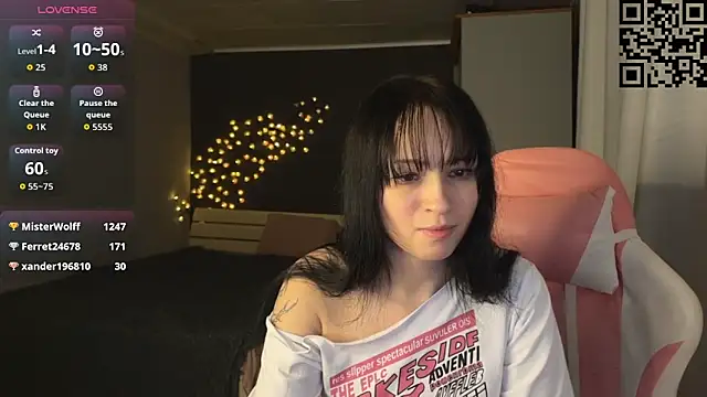 ella simons online show from March 2026 11:33:01 PM