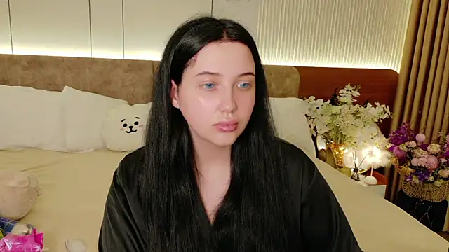 Felicia Herceg online show from January 2026 03:25:02 PM