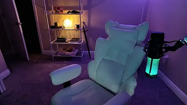 AngieFae  online show from February 2026 02:40:01 AM