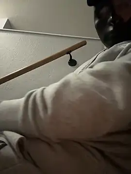 Kneetoe2025 online show from November 2025 08:46:02 AM