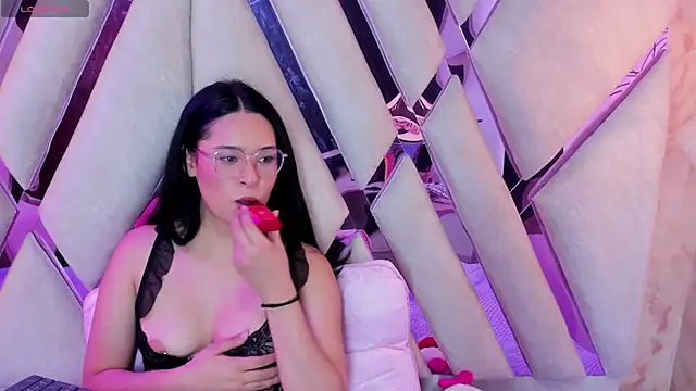 Isa doux online show from April 2026 03:45:02 AM