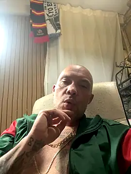 gitanoMad online show from November 2025 07:46:02 PM