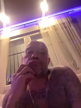 gitanoMad online show from March 2026 02:05:02 AM