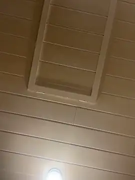 bart98geil online show from April 2026 04:19:01 AM