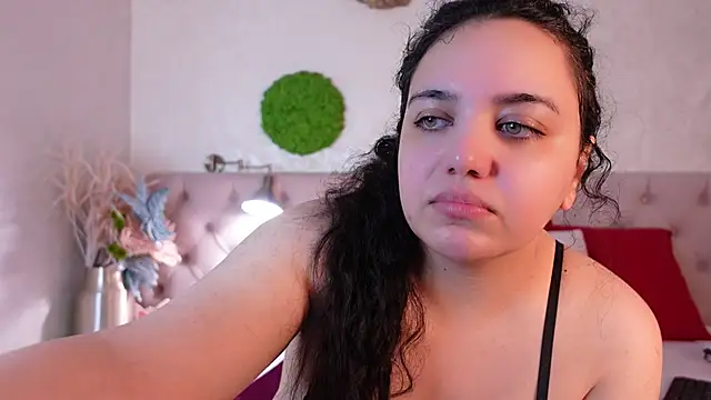 MoniqueJade online show from November 2025 07:45:02 PM