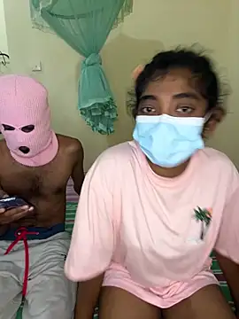 Snapshot of couplesexroom chatting on October 2025 05:19:01 AM couplesexroom online show from October 2025 05:19:01 AM