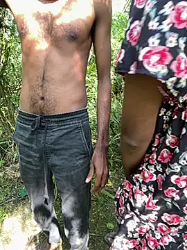 Snapshot of couplesexroom chatting on November 2025 04:27:01 AM couplesexroom online show from November 2025 04:27:01 AM