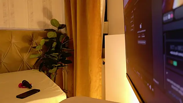 Snapshot of RubyDivine chatting on February 2026 04:02:01 AM RubyDivine online show from February 2026 04:02:01 AM