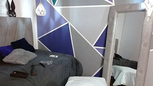 Zac Golden online show from November 2025 06:56:02 AM