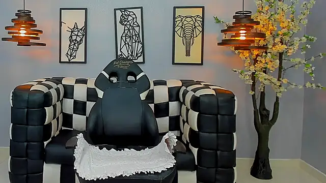 Bianca Millf online show from April 2026 04:07:01 AM