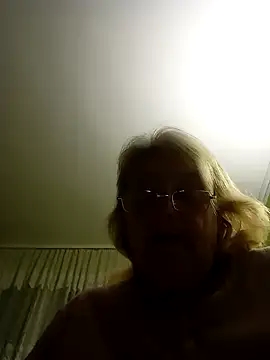 AmyLove353 online show from December 2025 04:07:02 AM