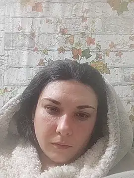 Snapshot of JuliaSky300 chatting on November 2025 09:15:01 PM JuliaSky300 online show from November 2025 09:15:01 PM