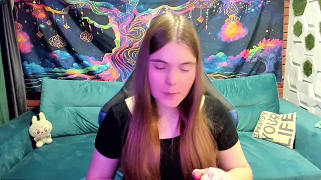 MiraaBloom online show from October 2025 01:59:02 PM