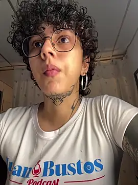 Abby Evanns1 online show from June 2026 02:33:01 PM