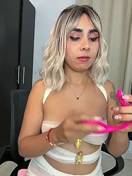 Snapshot of Emilyvalk_ chatting on June 2026 08:57:01 PM Emilyvalk online show from June 2026 08:57:01 PM