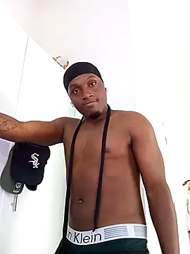 Snapshot of BlackVelvet_XL chatting on October 2025 07:45:02 PM BlackVelvet XL online show from October 2025 07:45:02 PM