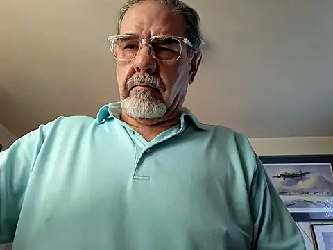 pena633 online show from December 2025 02:46:02 PM