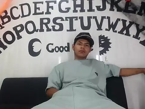 Yordi Alpha online show from October 2025 12:28:02 PM