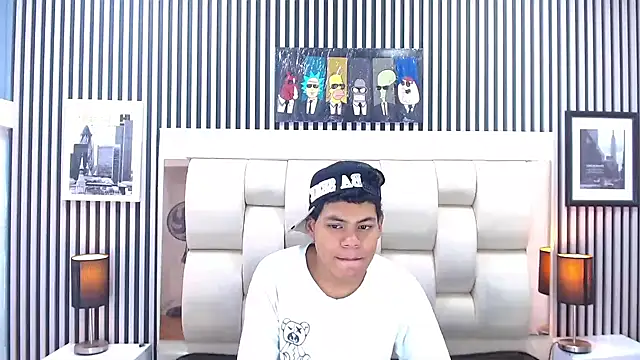 Yordi Alpha online show from November 2025 12:50:02 PM