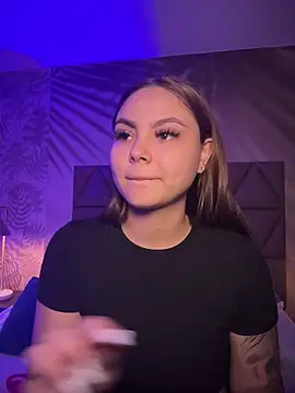 Beella1  online show from November 2025 11:32:02 AM