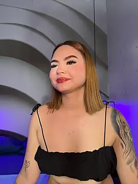Snapshot of Beella1_ chatting on July 2026 03:40:01 PM Beella1 online show from July 2026 03:40:01 PM
