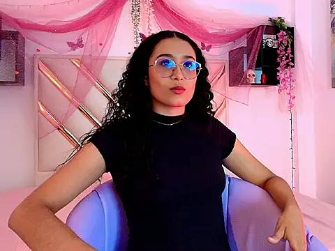 ZOEH ROSS online show from October 2025 11:05:01 PM