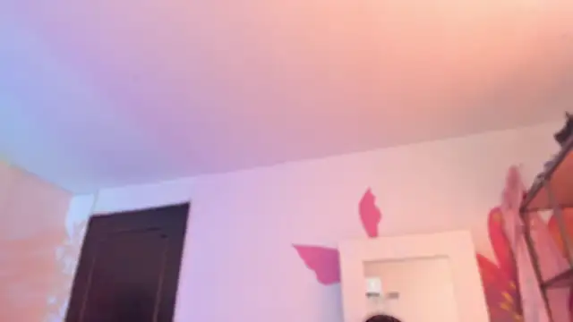 YariRose online show from April 2026 03:20:01 PM