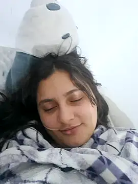 Layla Latina online show from November 2025 03:53:02 AM