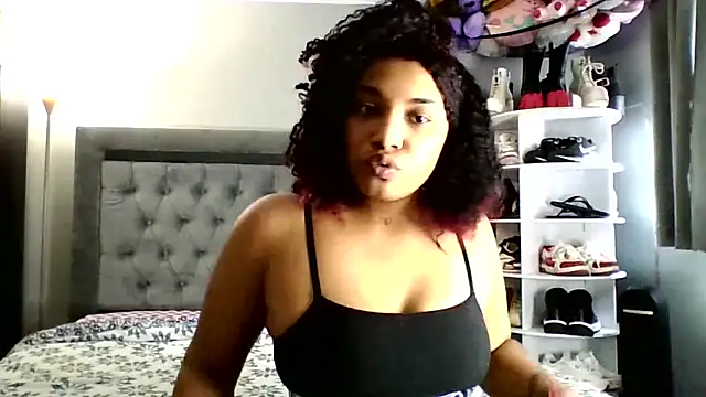 Snapshot of Nahomy_Sara chatting on March 2026 06:01:02 PM Nahomy Sara online show from March 2026 06:01:02 PM