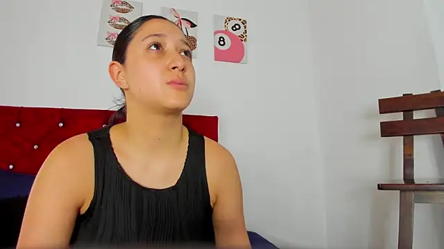 Snapshot of kittymonroe1 chatting on July 2026 05:26:02 PM kittymonroe1 online show from July 2026 05:26:02 PM
