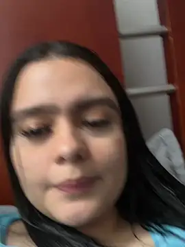 Selena Roa online show from April 2026 07:10:01 PM