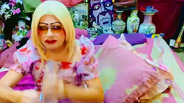 horni4luv online show from November 2025 10:24:01 PM