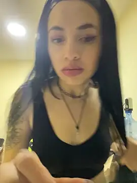 Chuchii05 online show from November 2025 05:30:02 AM