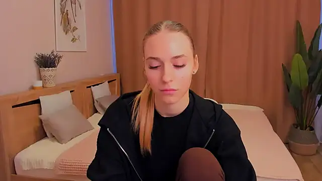 sassy cutie online show from February 2026 02:24:02 PM