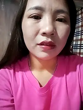 Snapshot of -Lanaa- chatting on December 2025 05:32:01 PM -Lanaa- online show from December 2025 05:32:01 PM