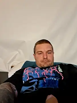 DadDDick925 online show from January 2026 01:07:02 AM