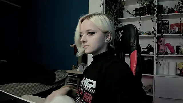 Holy Mistress S online show from November 2025 09:42:02 AM