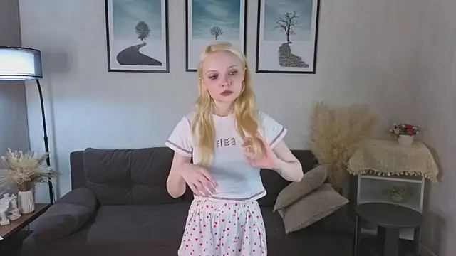 IraYounce online show from October 2025 01:19:02 AM