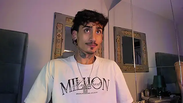 Mr Strike online show from December 2025 07:09:01 PM