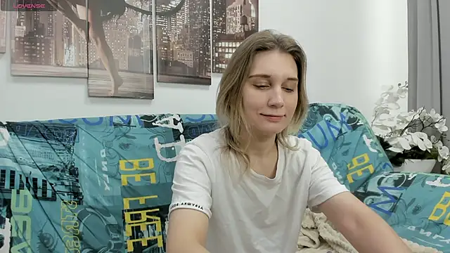 Tenderly Sophie online show from December 2025 01:22:02 AM