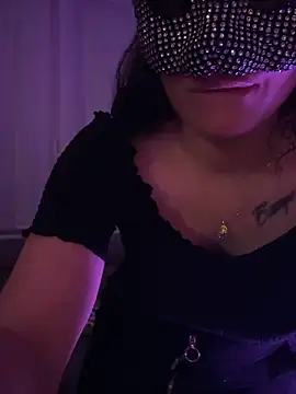  isadora online show from February 2026 06:13:01 PM