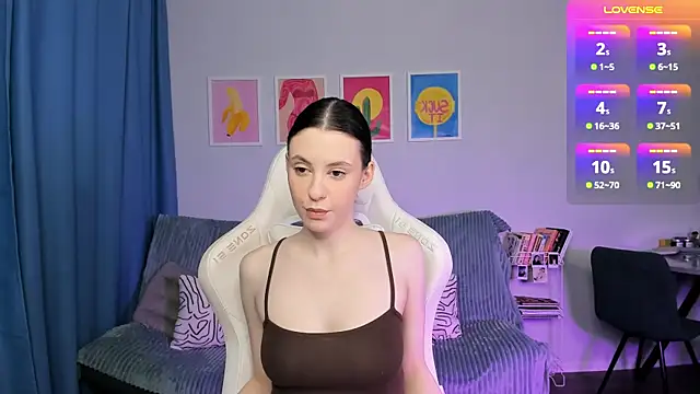 Baby Annabelle online show from November 2025 08:18:02 PM