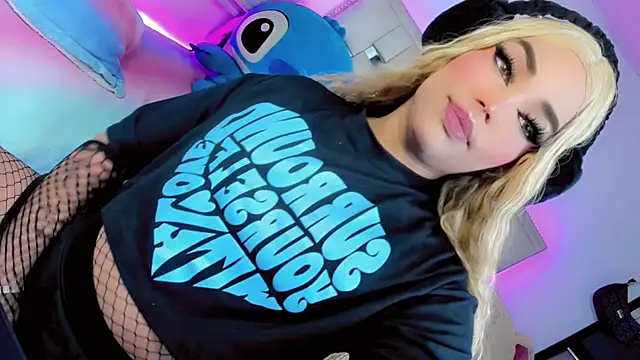 Alannys xHotx online show from May 2026 01:23:02 AM