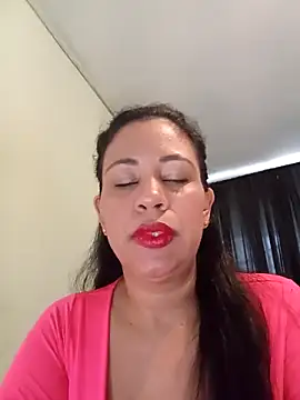 LeilaTaylor online show from February 2026 01:38:02 PM