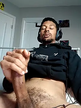 Snapshot of BigPrettyDick777 chatting on February 2026 10:25:01 PM BigPrettyDick777 online show from February 2026 10:25:01 PM