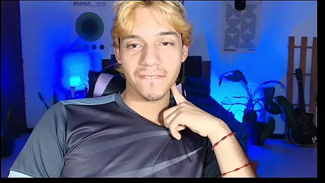 Habel  moretti online show from February 2026 07:12:01 PM