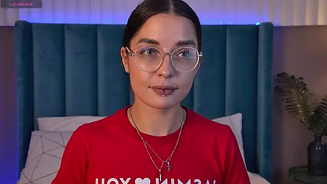 EricaKors online show from February 2026 08:42:01 AM