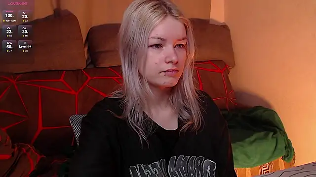 Snapshot of CherryNight6 chatting on February 2026 05:00:02 AM CherryNight6 online show from February 2026 05:00:02 AM